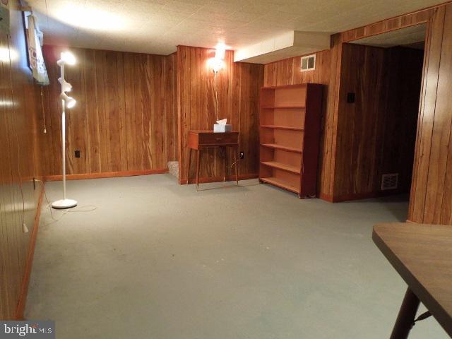 229 Diller Road Hanover, PA 17331 - Photo 27 of 36 Gallery Image 27