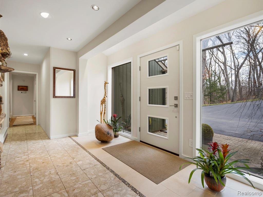 1375 Trowbridge Road Bloomfield Hills, MI 48304 - Photo 8 of 55 Gallery Image 8