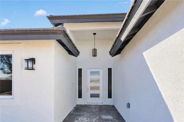 $609,000 | 10704 11th Avenue, Hesperia, CA 92345