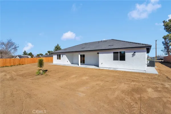 $609,000 | 10704 11th Avenue, Hesperia, CA 92345