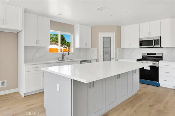 $609,000 | 10704 11th Avenue, Hesperia, CA 92345