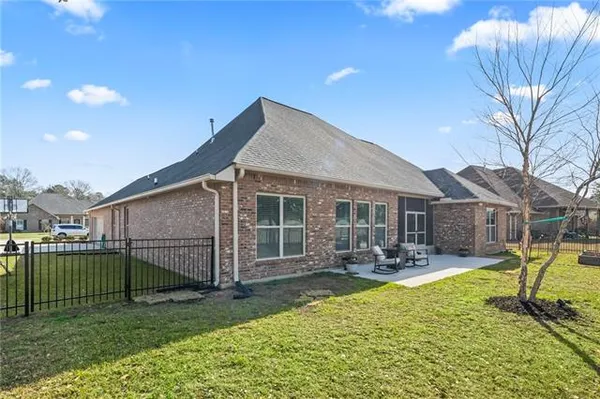 $439,500 | 266 Saw Grass Loop, Covington, LA 70435