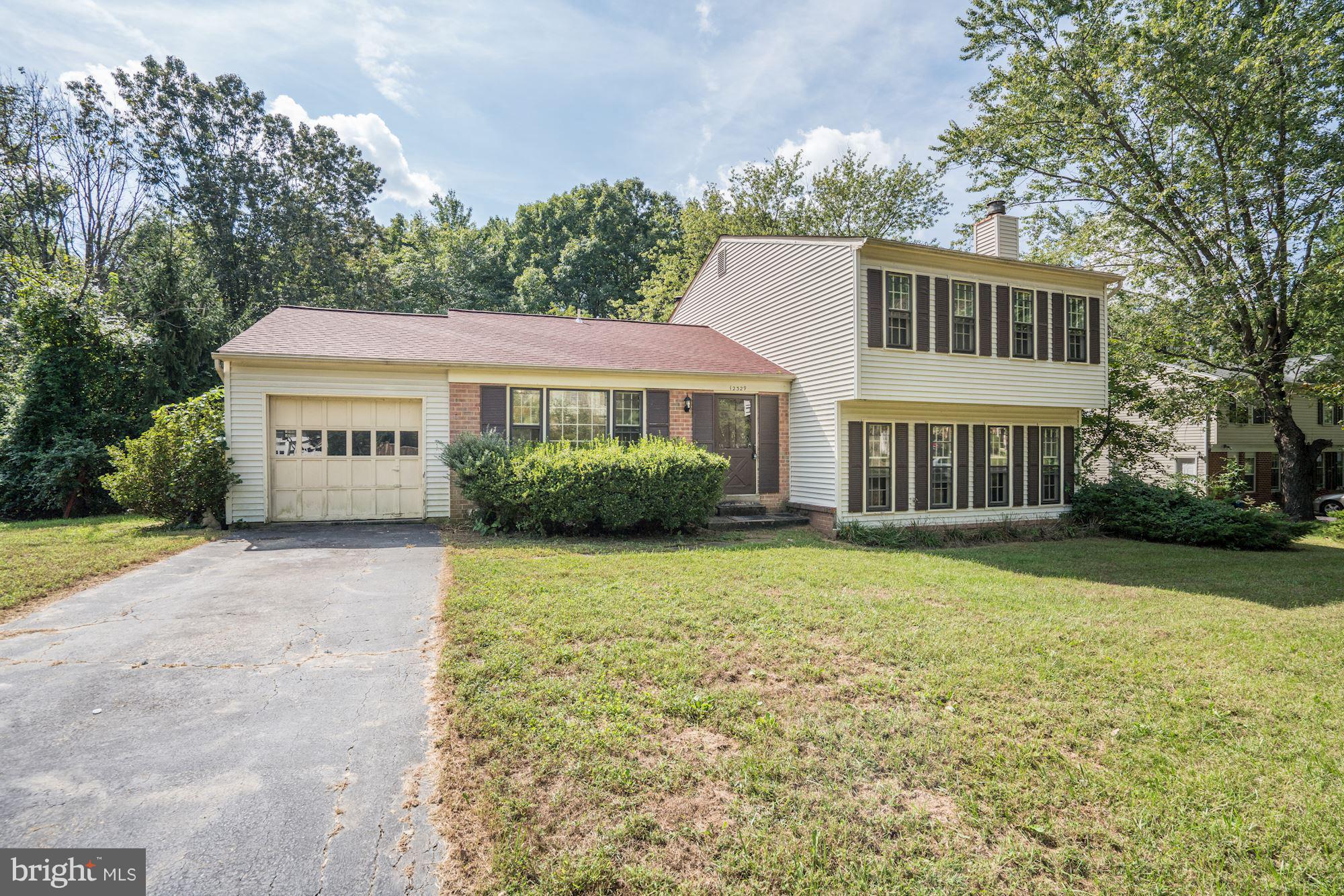 12329 Coleraine Court Reston, VA 20191 - Photo 1 of 14 Exterior (Front)