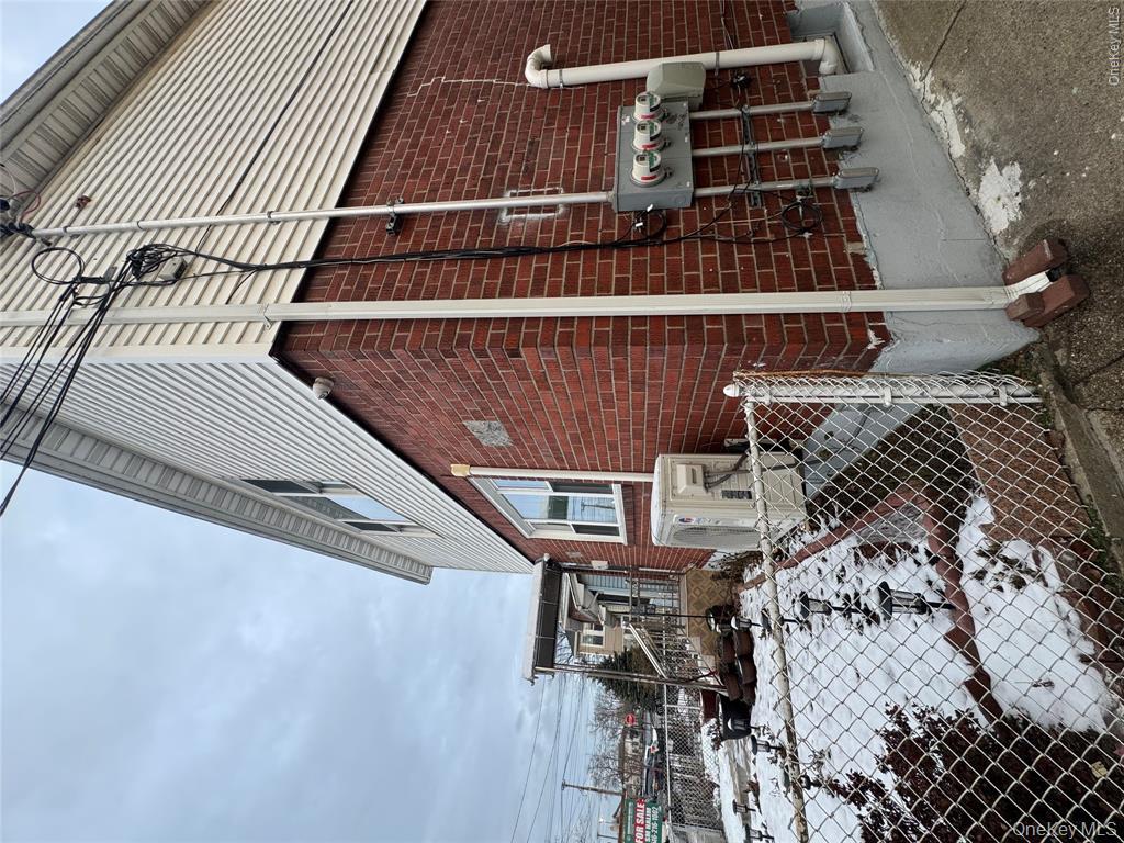 171-28 103rd Road Queens, NY 11433 - Photo 13 of 15 Hvac