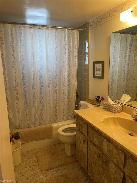126 Teryl Road, Unit 3 Naples, FL 34112 - Photo 12 of 13 Guest Bathroom