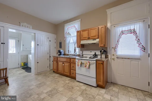 $439,000 | 1258 Main Street, East Earl, PA 17519