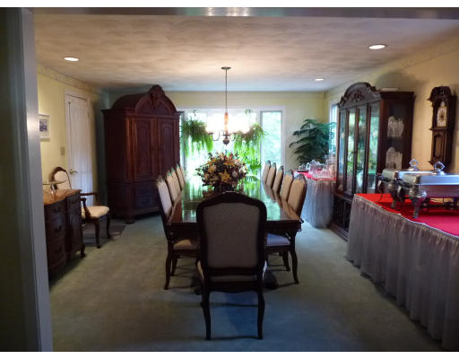215 Mallowhill Road Springfield, MA 01129 - Photo 3 of 5