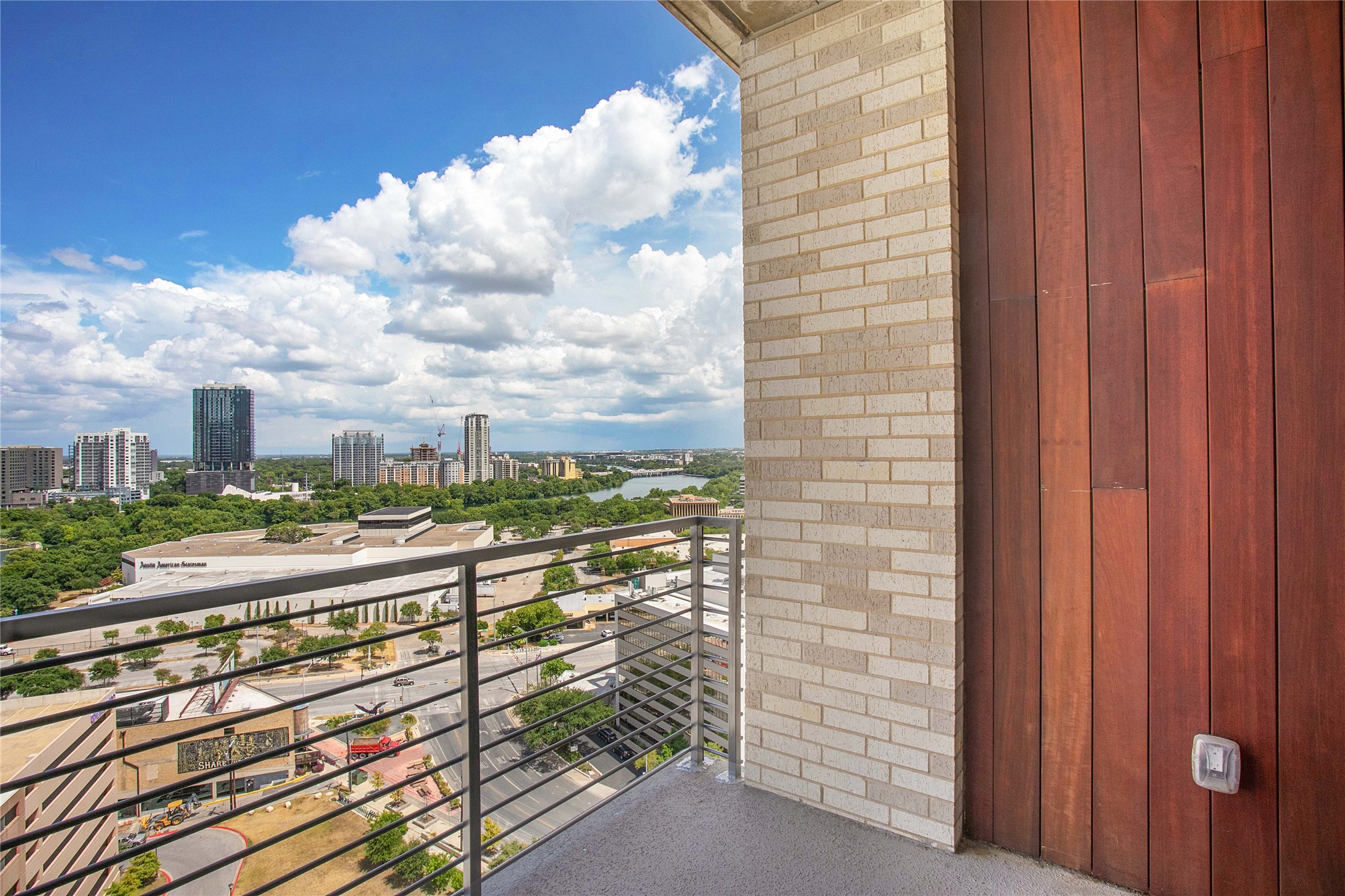 214 Barton Springs Road, Unit 1910 Austin, TX 78704 - Photo 21 of 22 Gallery Image 21