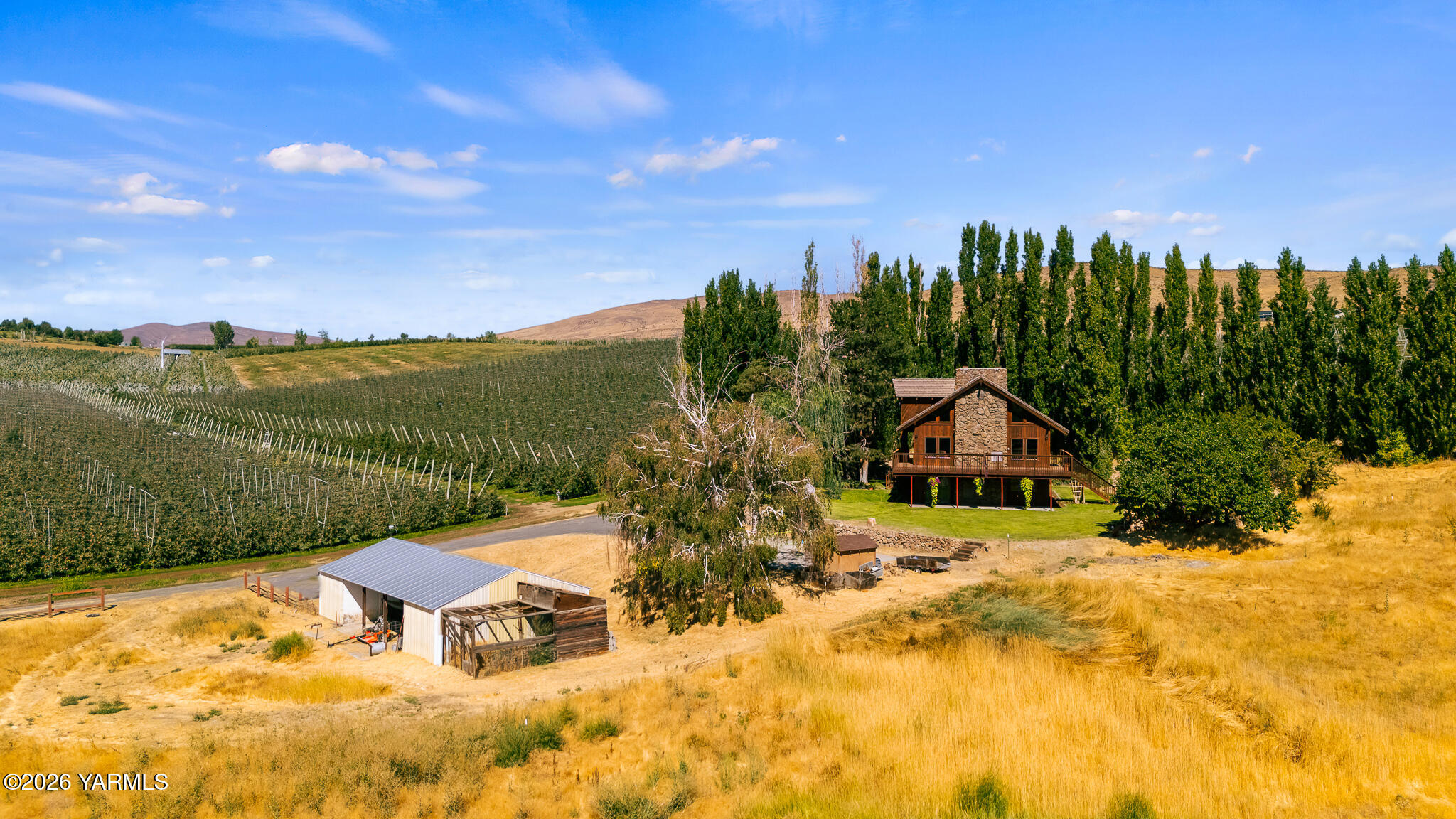 13619 Summitview Ext Road Yakima, WA 98908 - Photo 4 of 56 a view of a house with a yard