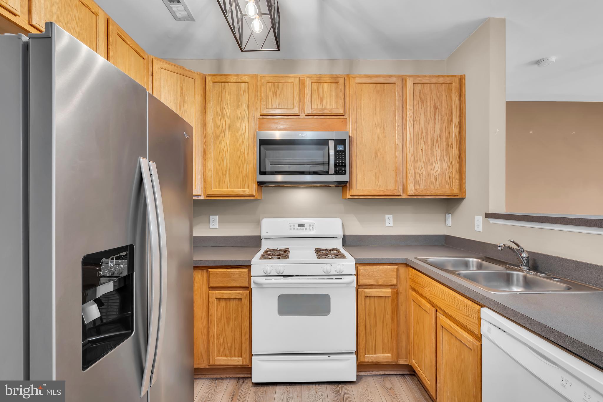 9 River Lane Delanco, NJ 08075 - Photo 6 of 15