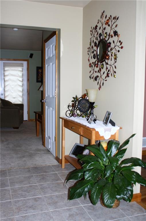 157 Robinson Run Road Butler, PA 16002 - Photo 3 of 24 Ceramic Tiled EntryWay