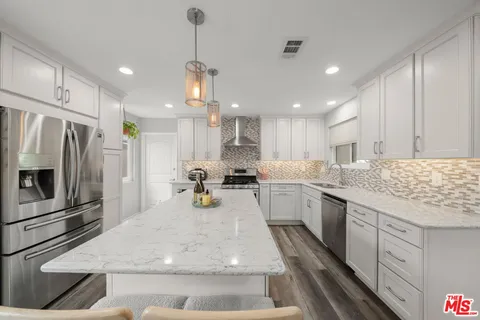 $998,000 | Undisclosed Address, Bellflower, CA 90706