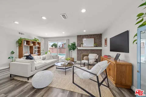 $998,000 | Undisclosed Address, Bellflower, CA 90706