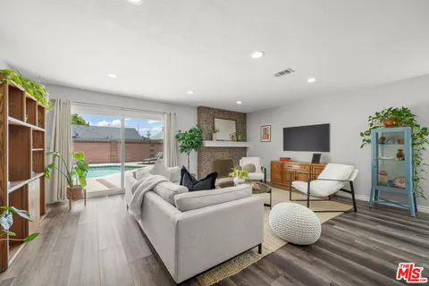 $998,000 | Undisclosed Address, Bellflower, CA 90706