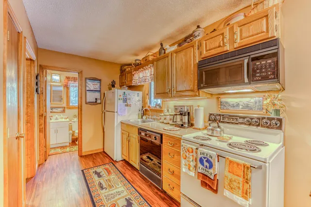 $349,900 | 213 Puckerbrush Road, Campton, NH 03223