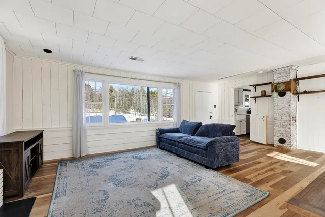 $615,000 | 230 Beachwood Avenue, Kennebunkport, ME 04046