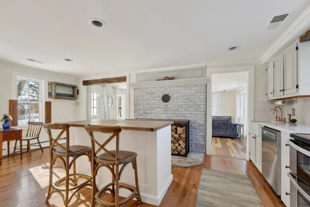 $615,000 | 230 Beachwood Avenue, Kennebunkport, ME 04046