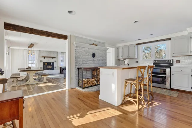 $615,000 | 230 Beachwood Avenue, Kennebunkport, ME 04046