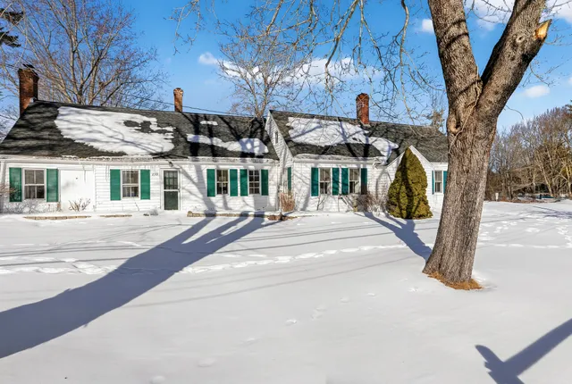$615,000 | 230 Beachwood Avenue, Kennebunkport, ME 04046