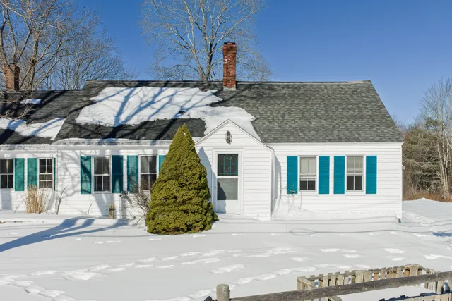 $615,000 | 230 Beachwood Avenue, Kennebunkport, ME 04046