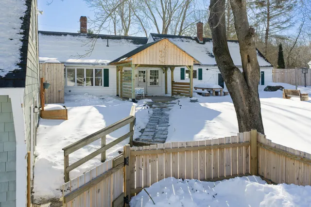 $615,000 | 230 Beachwood Avenue, Kennebunkport, ME 04046