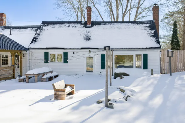 $615,000 | 230 Beachwood Avenue, Kennebunkport, ME 04046