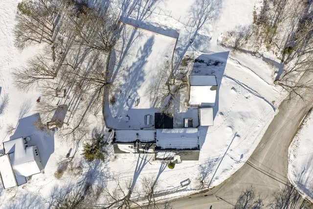 $615,000 | 230 Beachwood Avenue, Kennebunkport, ME 04046