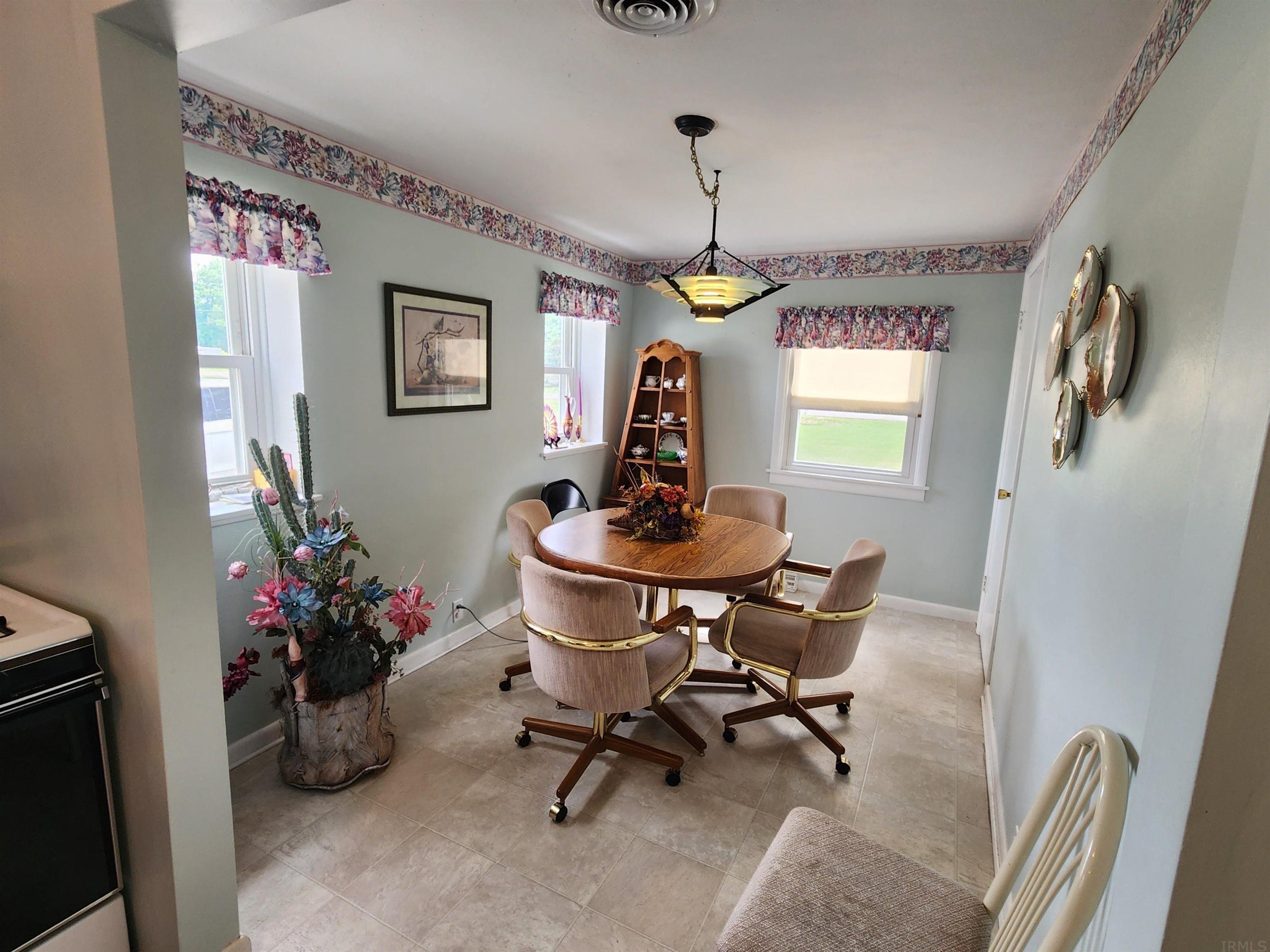 14503 Souder Road Leo, IN 46765 - Photo 8 of 22