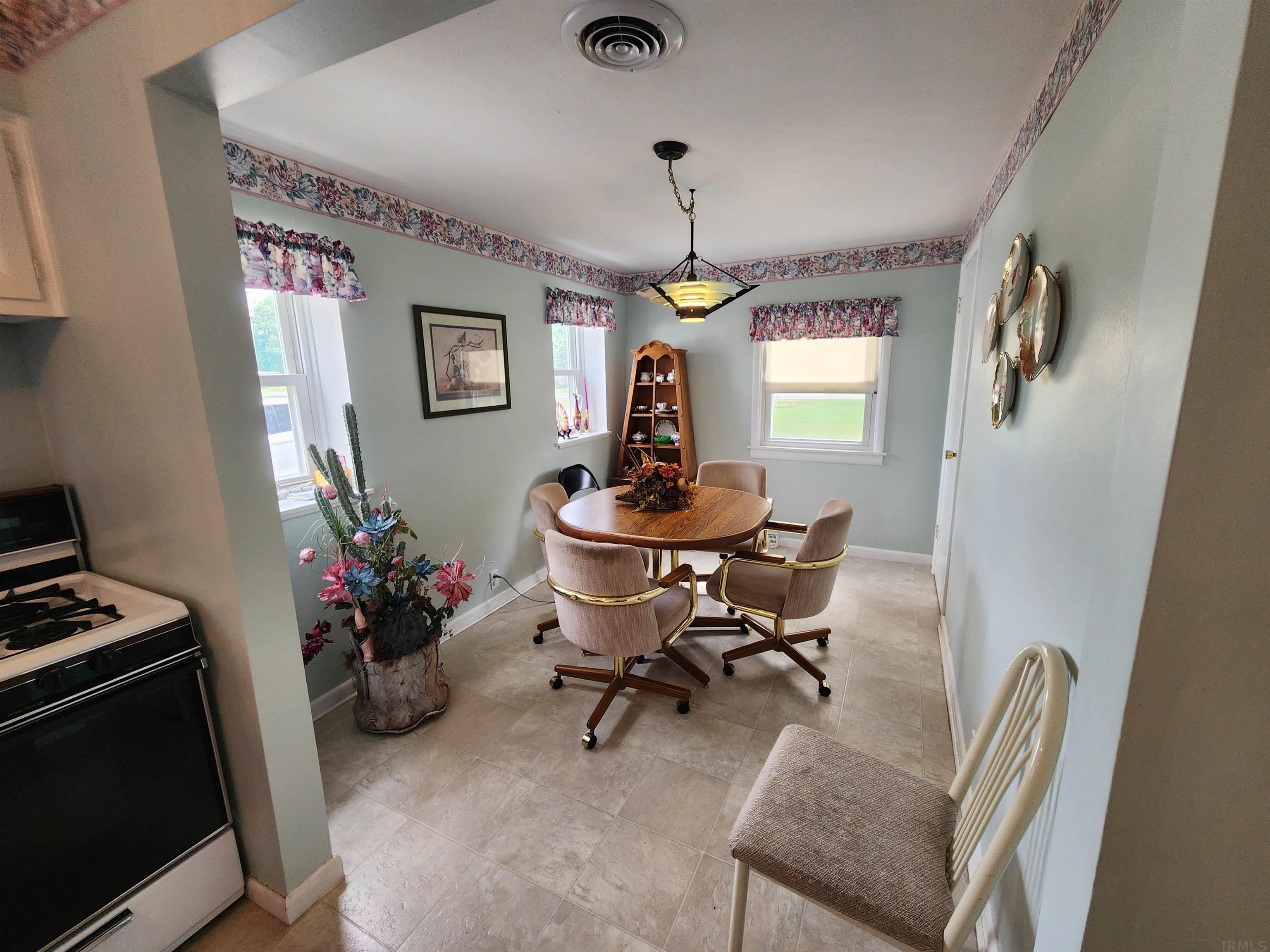 14503 Souder Road Leo, IN 46765 - Photo 9 of 22
