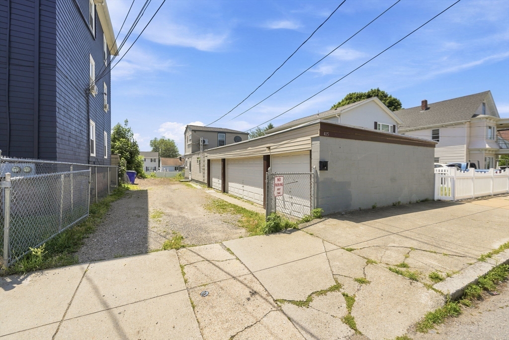 415 Anthony Street Fall River, MA 02721 - Photo 29 of 38