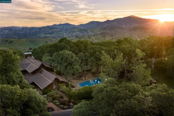 $2,628,000 | 289 Castle Crest Road, Alamo, CA 94507