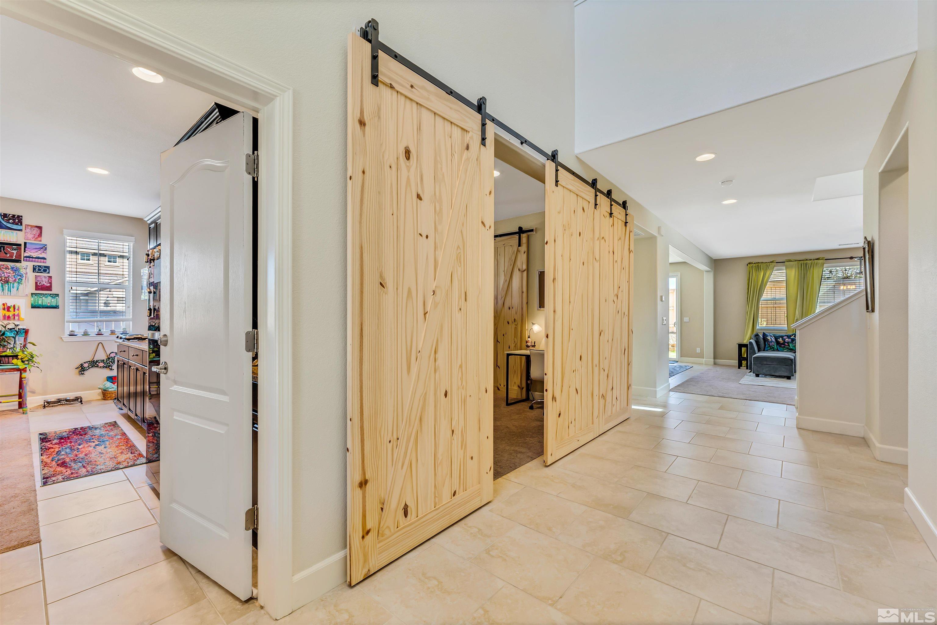1890 Fledge Creek Drive Reno, NV 89521 - Photo 5 of 37 Photo 5