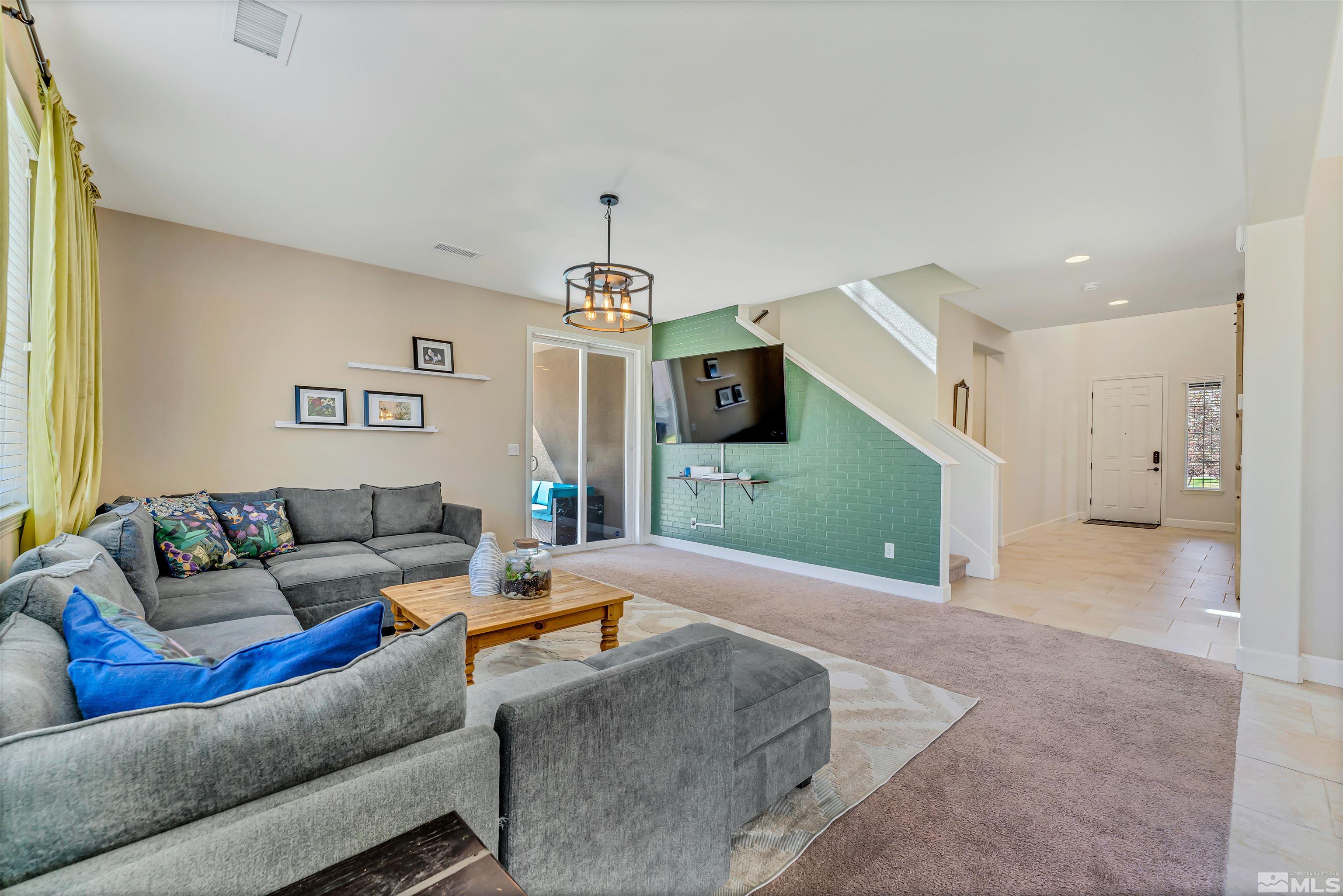 1890 Fledge Creek Drive Reno, NV 89521 - Photo 7 of 37 Photo 7