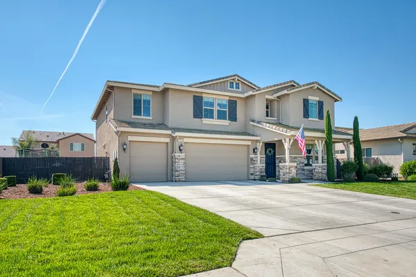 $700,000 | 753 East Aretha Avenue, Fowler, CA 93625