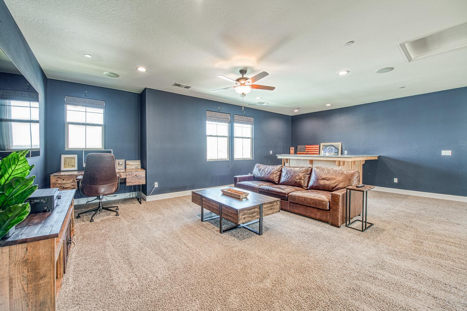 753 East Aretha Avenue Fowler, CA 93625 - Photo 36 of 61 a outdoor living space with furniture