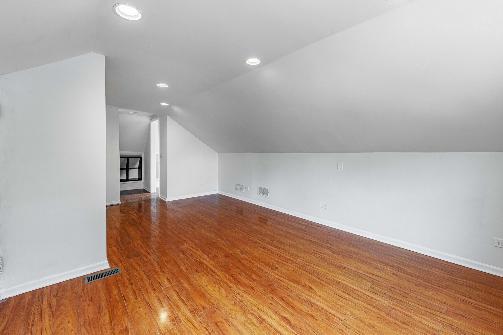 2527 Westover Avenue North Riverside, IL 60546 - Photo 21 of 35