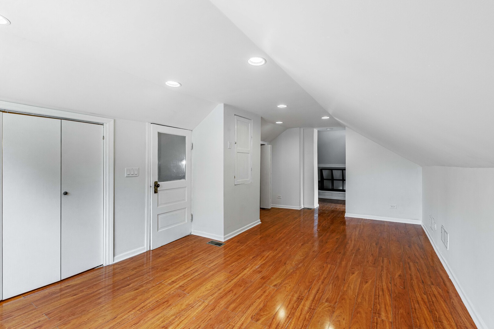 2527 Westover Avenue North Riverside, IL 60546 - Photo 22 of 35