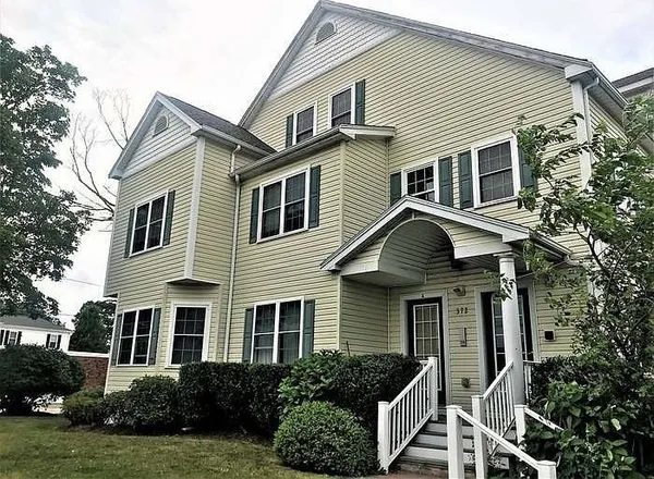 $2,450 | 372 Washington Street, Unit E, Quincy, MA 02169