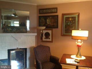 3616 Rexmere Road Baltimore, MD 21218 - Photo 3 of 18 Living Room