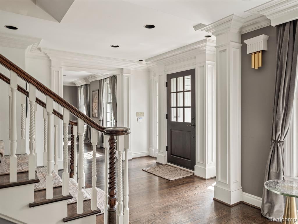 950 Waddington Road Bloomfield Hills, MI 48301 - Photo 3 of 60
