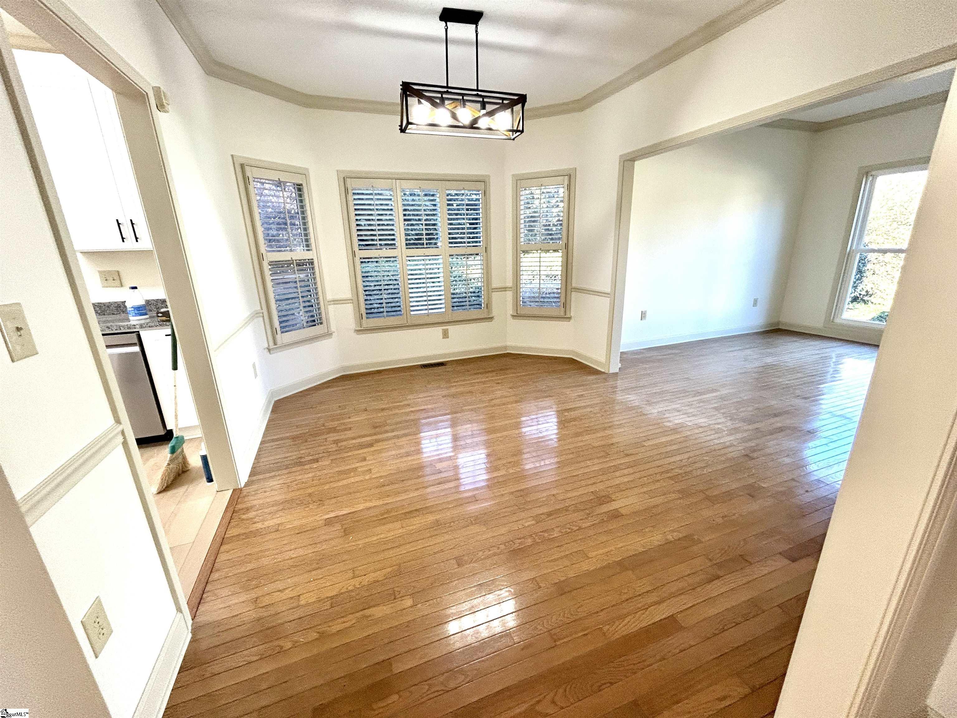 106 Plum Creek Lane Greenville, SC 29607 - Photo 11 of 49 Gallery Image 11