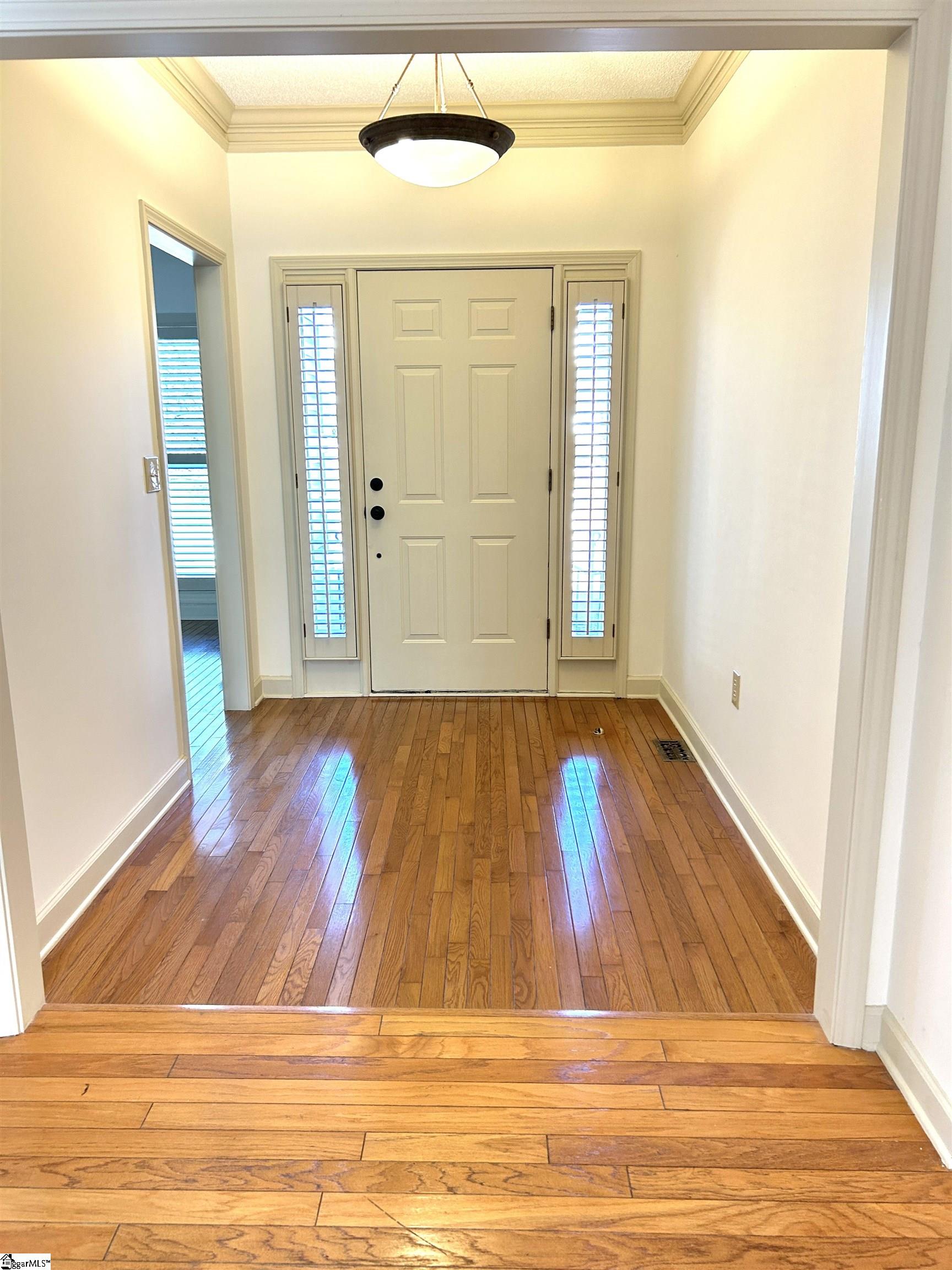 106 Plum Creek Lane Greenville, SC 29607 - Photo 3 of 49 Gallery Image 3