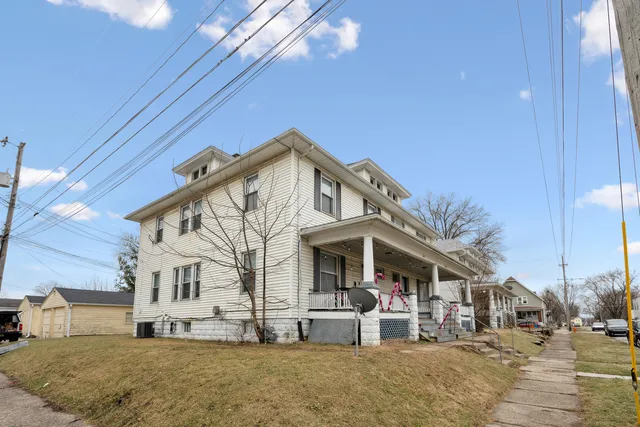 $229,900 | 1218-1220 11th Street, Moline, IL 61265