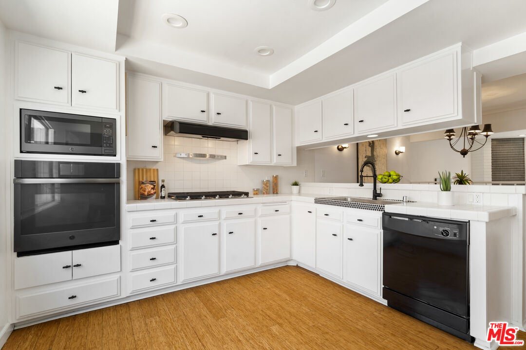 4561 Alla Road, Unit 3 Marina del Rey, CA 90292 - Photo 18 of 39