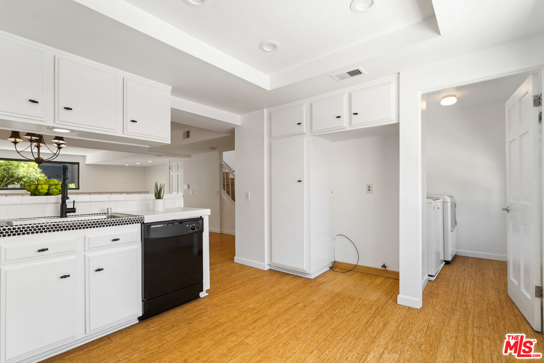 4561 Alla Road, Unit 3 Marina del Rey, CA 90292 - Photo 20 of 39