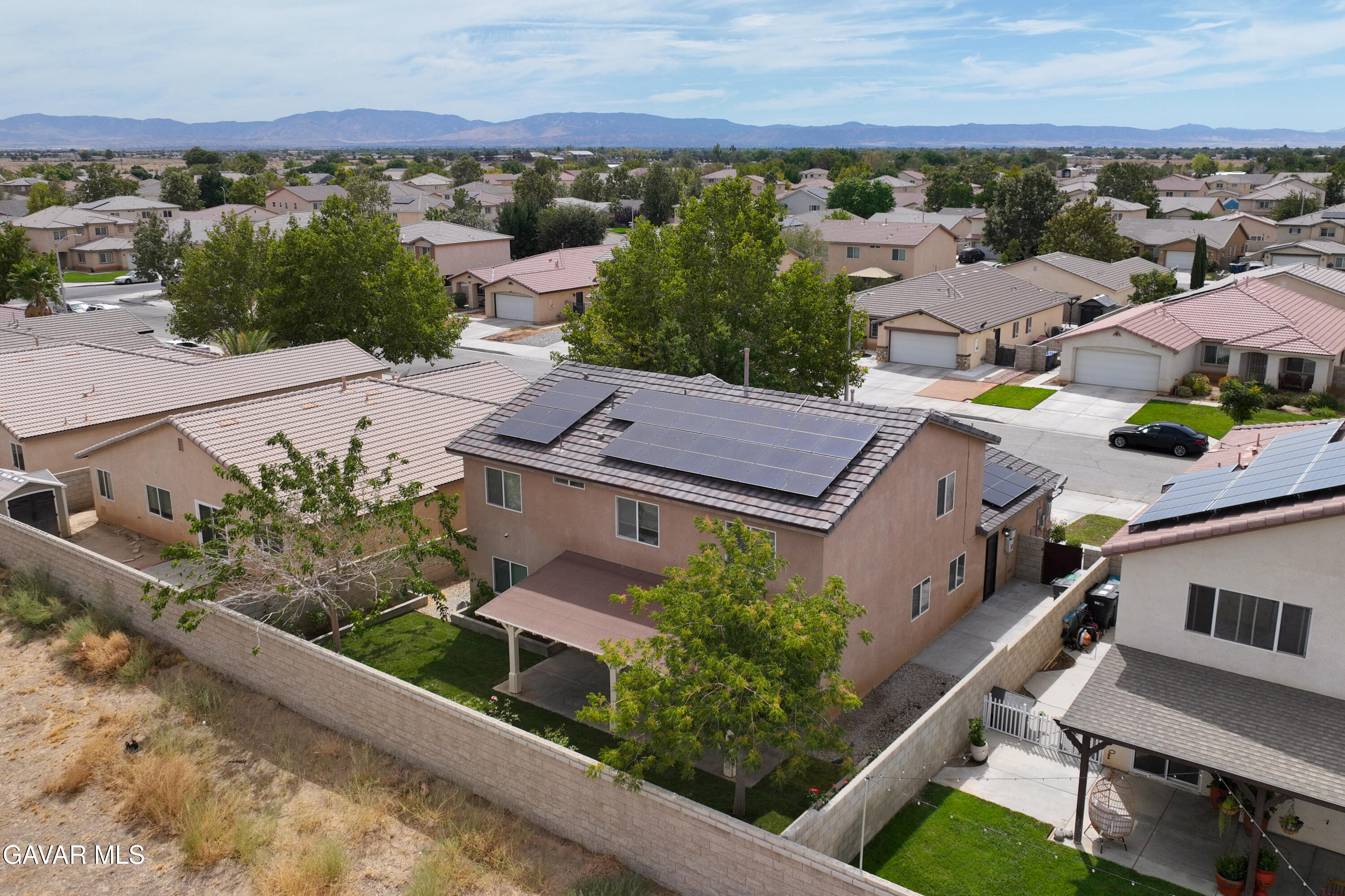 45448 Spahn Lane Lancaster, CA 93535 - Photo 44 of 49 an aerial view of a house with a garden