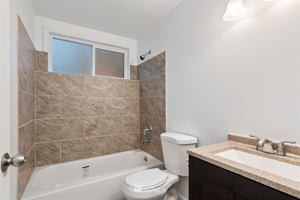 13670 Rocky Ridge Road Northwest Silverdale, WA 98383 - Photo 17 of 24 Gallery Image 17