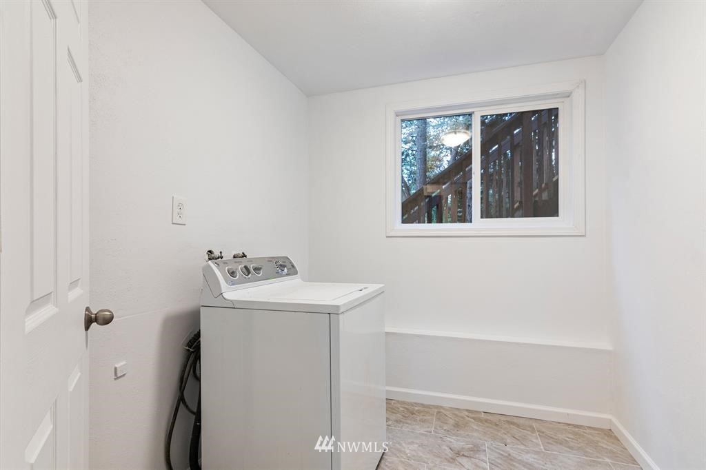 13670 Rocky Ridge Road Northwest Silverdale, WA 98383 - Photo 19 of 24 Gallery Image 19