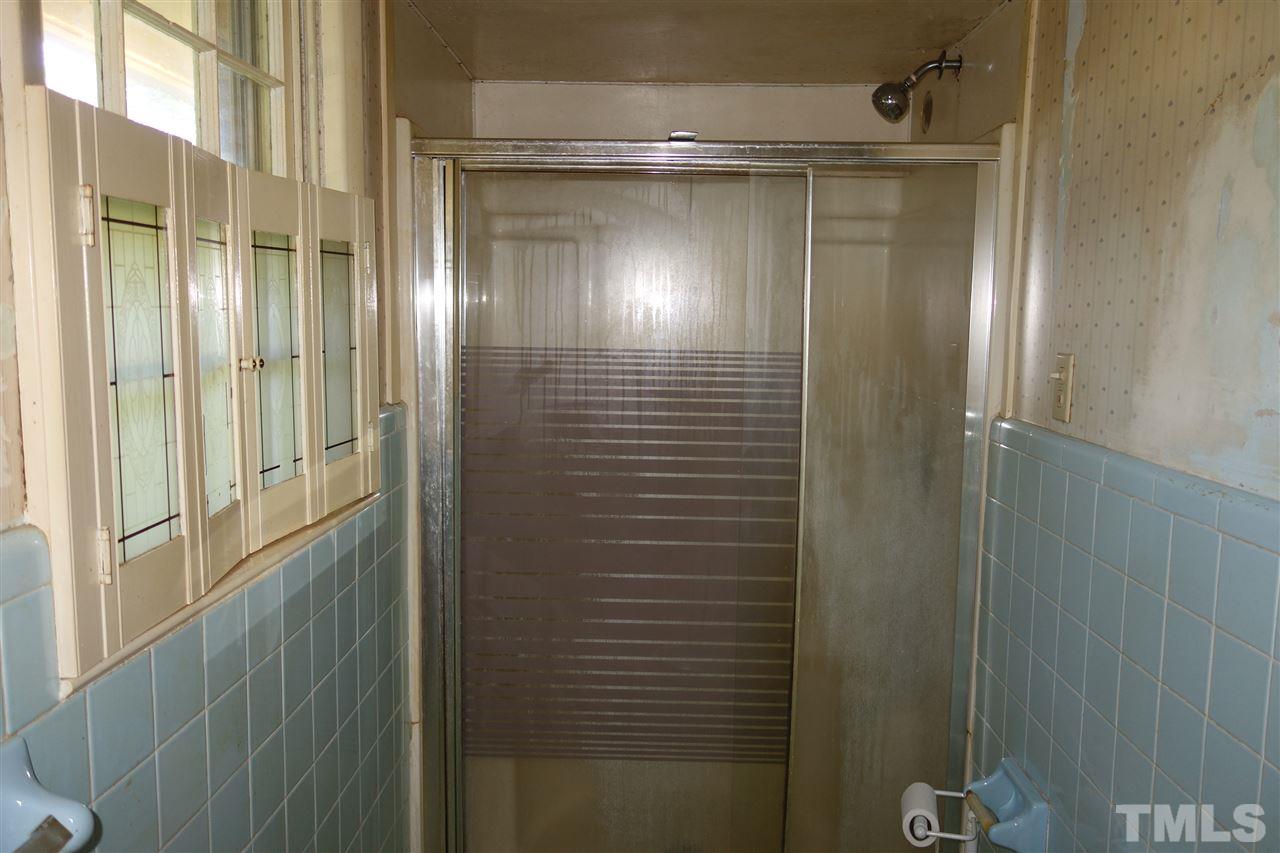 4444 Glebe Road Henderson, NC 27537 - Photo 11 of 19 Shower in the master bath
