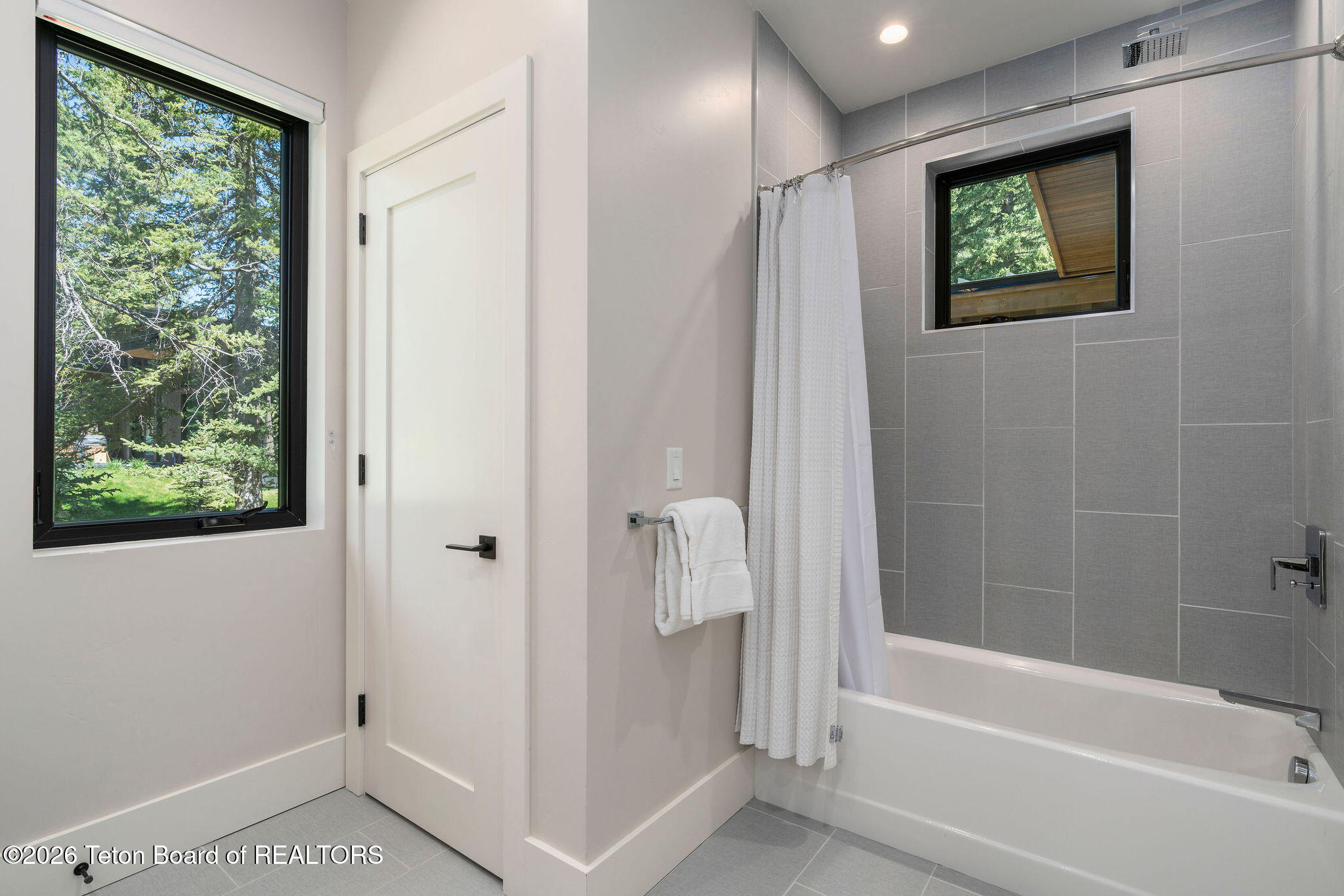 15505 Tall Timber Road Jackson, WY 83001 - Photo 35 of 40 Guest Bath 3